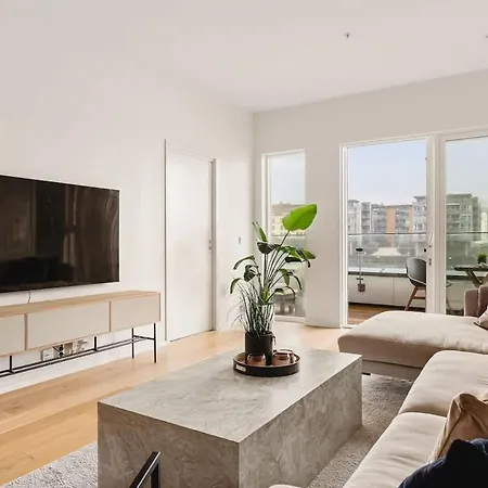 Dinbnb I Luxury With Views L Large Balcony *