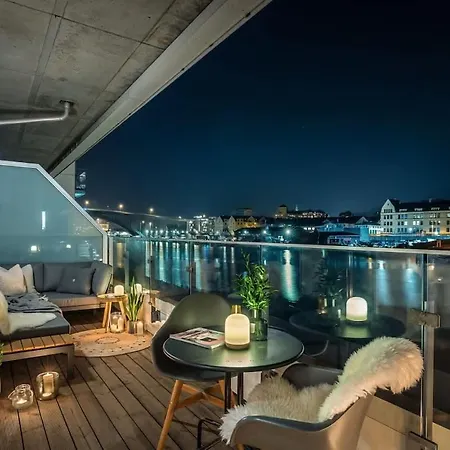 Vakantiehuis Dinbnb I Luxury With Views L Large Balcony *