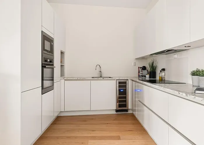 Dinbnb I Luxury With Views L Large Balcony بيت للعطل برغن