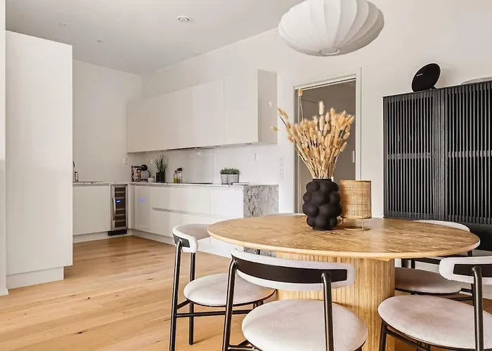 Dinbnb I Luxury With Views L Large Balcony بيت للعطل