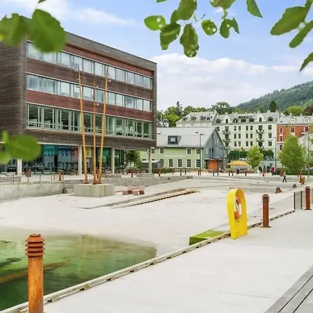 Dinbnb I Luxury With Views L Large Balcony ベルゲン